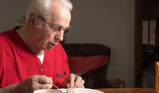 Dieta para personas mayores de 80 años ¿Qué nutrientes deben incluir?
